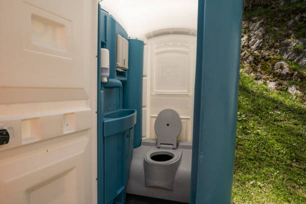 Best Portable restroom trailer rental  in Shamokin, PA